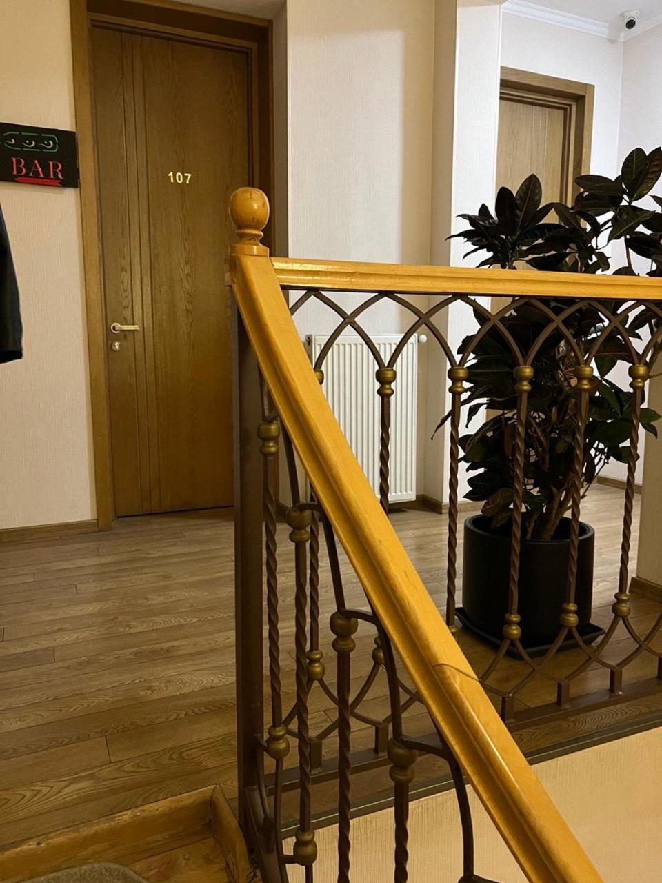 Hotel Livin Tbiliszi Kültér fotó