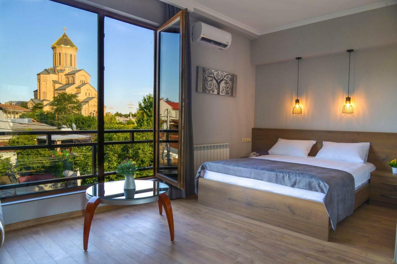 Hotel Livin Tbiliszi Kültér fotó